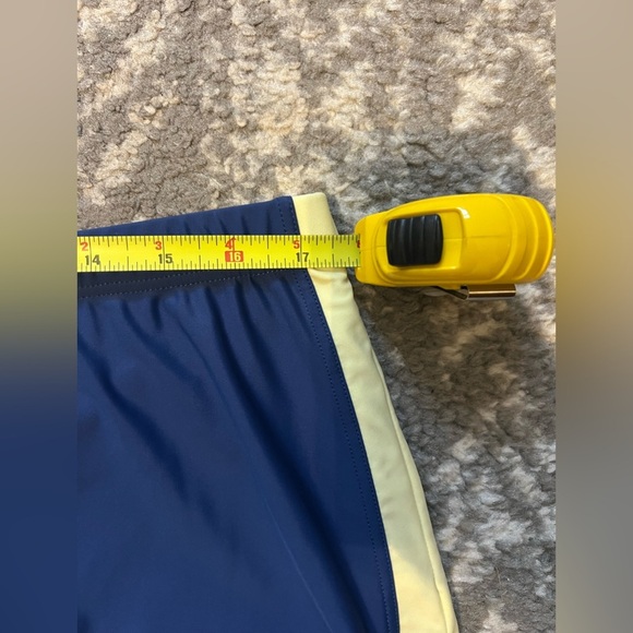 Blair Athletic Shorts/skirt/swimsuit bottom in Navy and Yellow size 18 (i104) - Picture 8 of 10